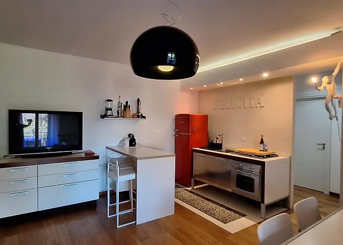 Family Apartment Giardini Naxos